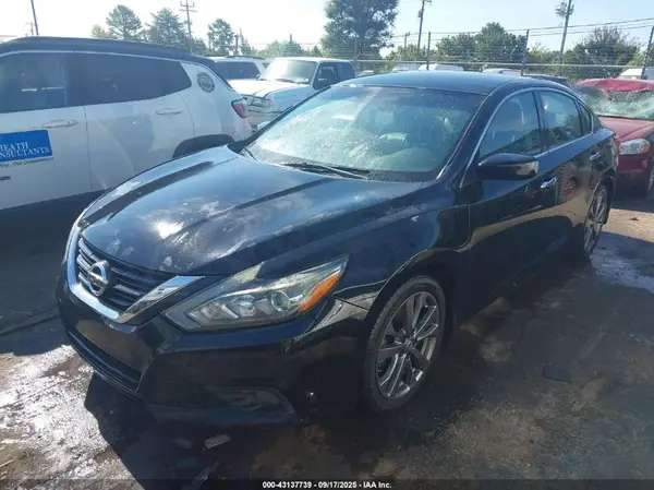 1N4AL3AP3JC255966 2018 NISSAN ALTIMA - Image 2