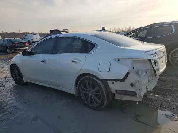 1N4AL3AP3JC256339 2018 NISSAN ALTIMA - Image 2