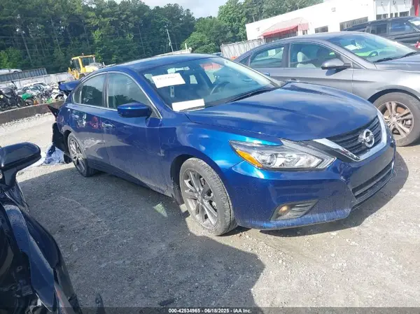 1N4AL3AP3JC256969 2018 NISSAN ALTIMA - Image 1