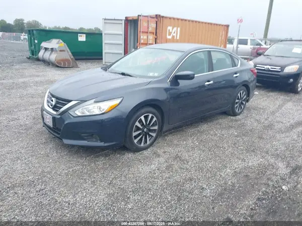 1N4AL3AP3JC257099 2018 NISSAN ALTIMA - Image 2