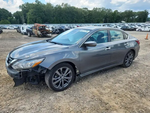 1N4AL3AP3JC259029 2018 NISSAN ALTIMA - Image 1