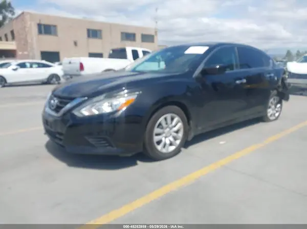 1N4AL3AP3JC259435 2018 NISSAN ALTIMA - Image 2