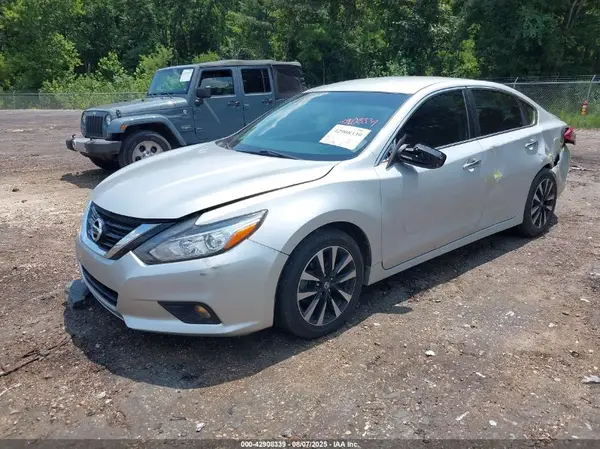 1N4AL3AP3JC260472 2018 NISSAN ALTIMA - Image 2
