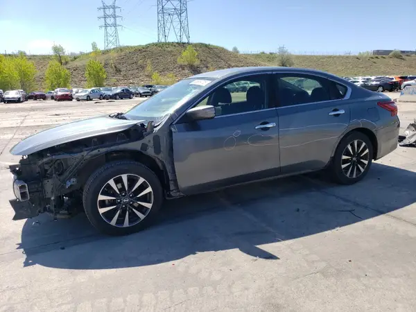 1N4AL3AP3JC263288 2018 NISSAN ALTIMA - Image 1