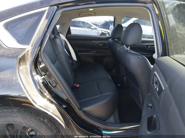 1N4AL3AP3JC263761 2018 NISSAN ALTIMA - Image 8