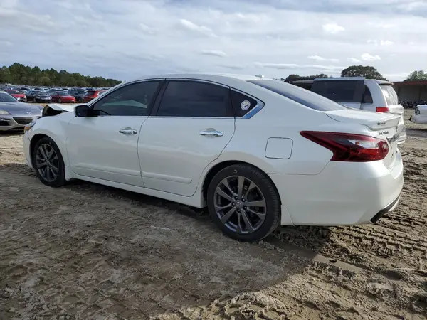 1N4AL3AP3JC264778 2018 NISSAN ALTIMA - Image 2