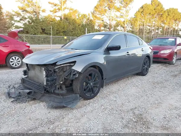 1N4AL3AP3JC265803 2018 NISSAN ALTIMA - Image 2