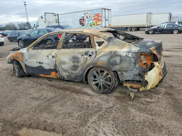 1N4AL3AP3JC268104 2018 NISSAN ALTIMA - Image 2