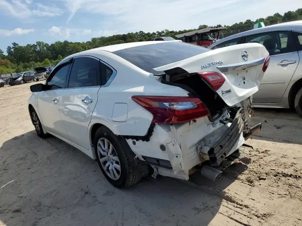 1N4AL3AP3JC268264 2018 NISSAN ALTIMA - Image 2