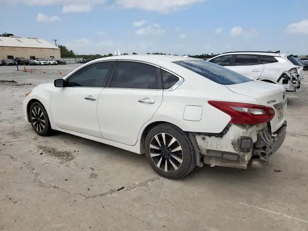 1N4AL3AP3JC270452 2018 NISSAN ALTIMA - Image 2