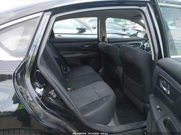 1N4AL3AP3JC272461 2018 NISSAN ALTIMA - Image 8
