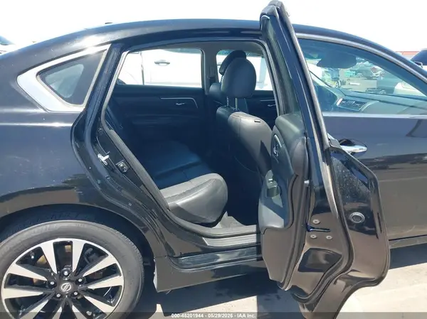 1N4AL3AP3JC275845 2018 NISSAN ALTIMA - Image 8
