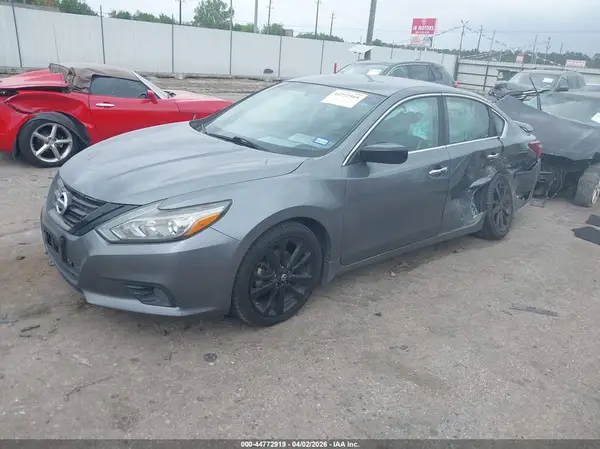 1N4AL3AP3JC277515 2018 NISSAN ALTIMA - Image 2