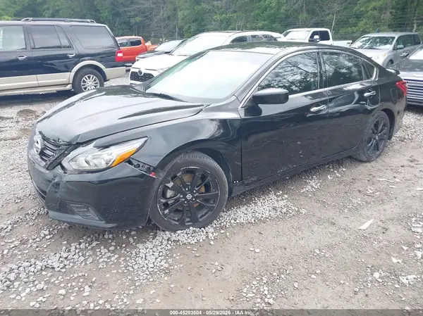 1N4AL3AP3JC277966 2018 NISSAN ALTIMA - Image 2