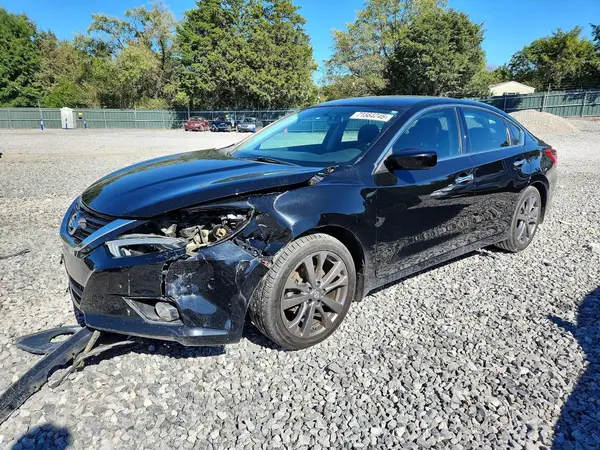 1N4AL3AP3JC279491 2018 NISSAN ALTIMA - Image 1