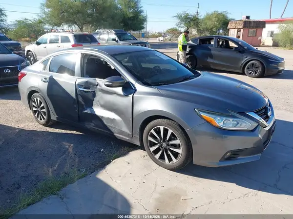 1N4AL3AP3JC280740 2018 NISSAN ALTIMA - Image 1