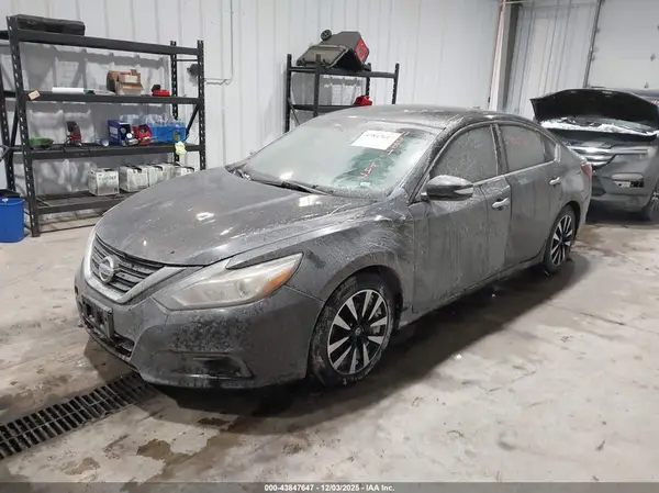1N4AL3AP3JC281919 2018 NISSAN ALTIMA - Image 2