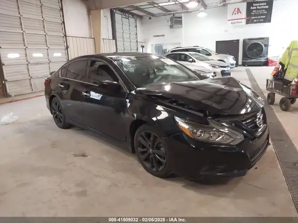 1N4AL3AP3JC283024 2018 NISSAN ALTIMA - Image 1