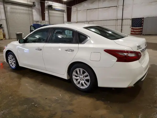1N4AL3AP3JC283430 2018 NISSAN ALTIMA - Image 2