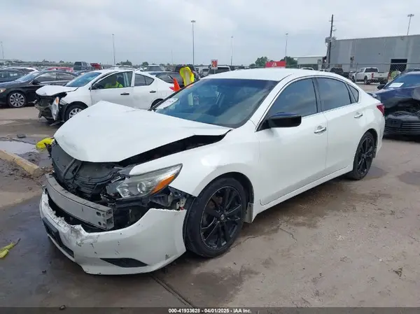 1N4AL3AP3JC290863 2018 NISSAN ALTIMA - Image 2