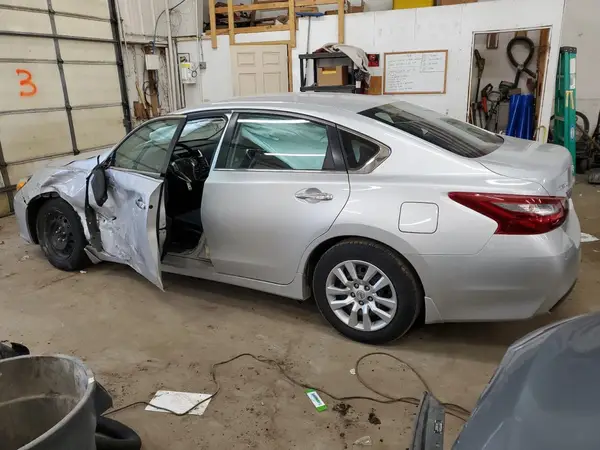 1N4AL3AP3JC296422 2018 NISSAN ALTIMA - Image 2