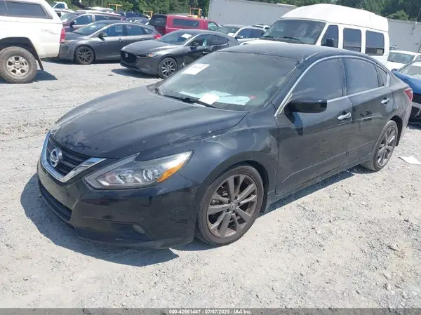 1N4AL3AP3JC297795 2018 NISSAN ALTIMA - Image 2
