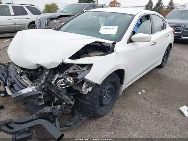 1N4AL3AP3JC299658 2018 NISSAN ALTIMA - Image 2