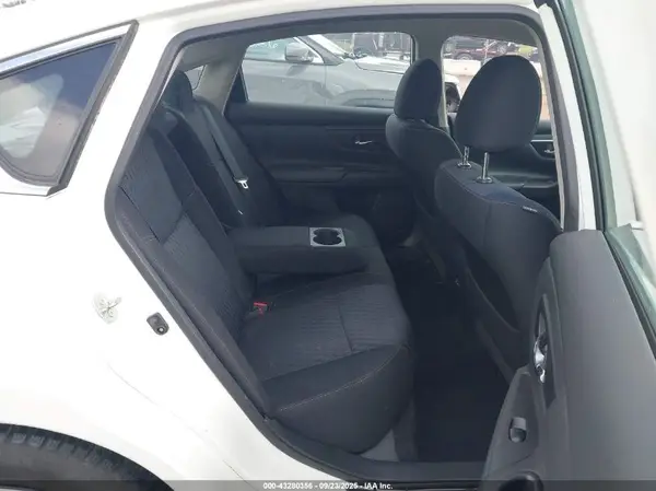 1N4AL3AP3JC470411 2018 NISSAN ALTIMA - Image 8
