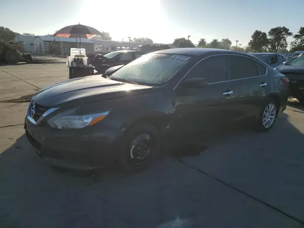 1N4AL3AP3JC470957 2018 NISSAN ALTIMA - Image 1