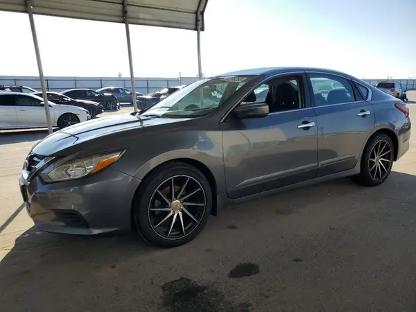 1N4AL3AP3JC471994 2018 NISSAN ALTIMA - Image 1