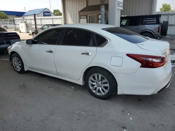 1N4AL3AP3JC472675 2018 NISSAN ALTIMA - Image 2