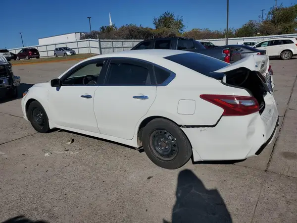 1N4AL3AP3JC472692 2018 NISSAN ALTIMA - Image 2