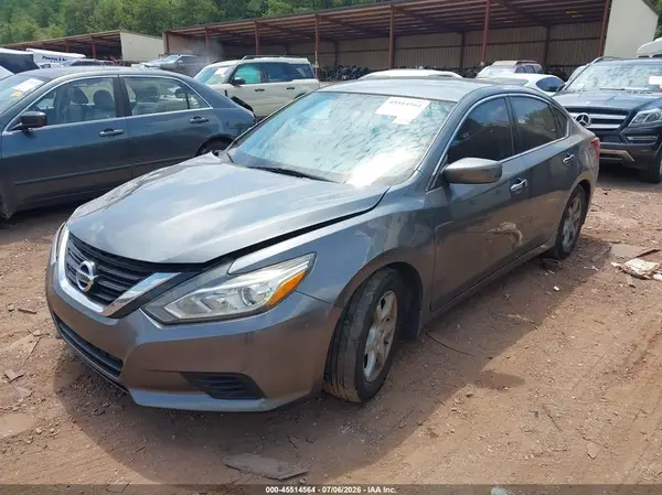 1N4AL3AP3JC473132 2018 NISSAN ALTIMA - Image 2