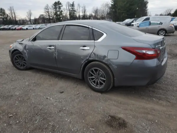 1N4AL3AP3JC477858 2018 NISSAN ALTIMA - Image 2