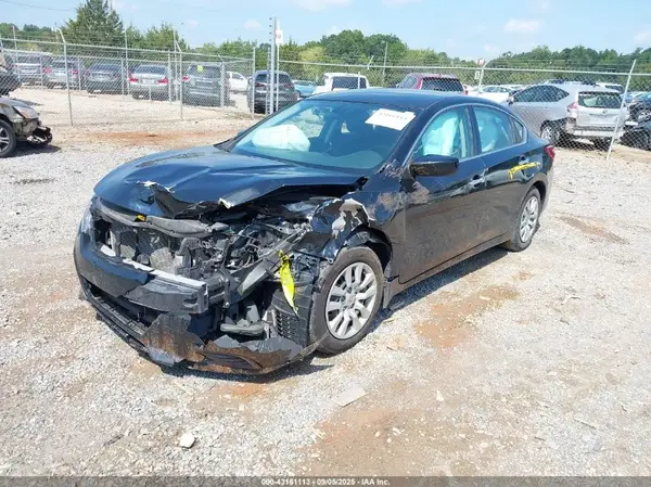 1N4AL3AP3JC477990 2018 NISSAN ALTIMA - Image 2