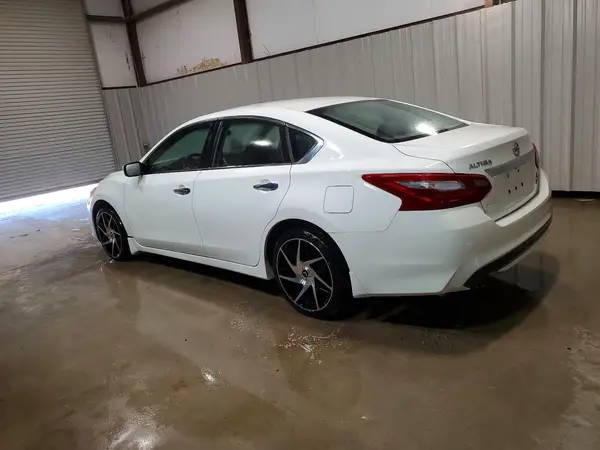 1N4AL3AP3JC480033 2018 NISSAN ALTIMA - Image 2