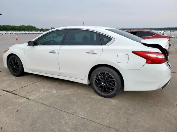 1N4AL3AP3JC480338 2018 NISSAN ALTIMA - Image 2