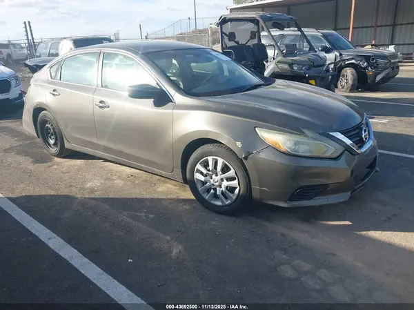 1N4AL3AP4GC120116 2016 NISSAN ALTIMA - Image 1