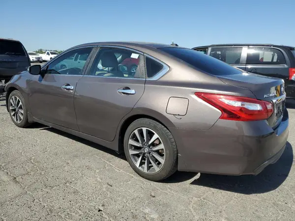 1N4AL3AP4GC133335 2016 NISSAN ALTIMA - Image 2