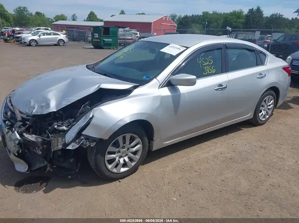 1N4AL3AP4GC139961 2016 NISSAN ALTIMA - Image 2