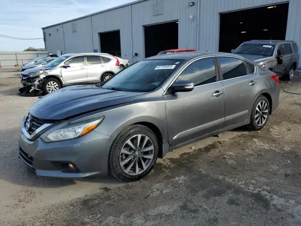 1N4AL3AP4GC150202 2016 NISSAN ALTIMA - Image 1