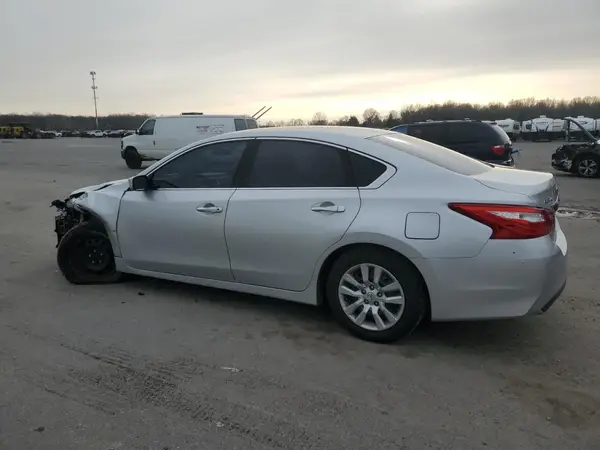 1N4AL3AP4GC152385 2016 NISSAN ALTIMA - Image 2