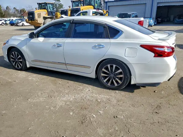 1N4AL3AP4GC153245 2016 NISSAN ALTIMA - Image 2