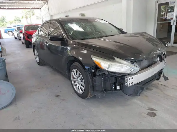 1N4AL3AP4GC170885 2016 NISSAN ALTIMA - Image 1