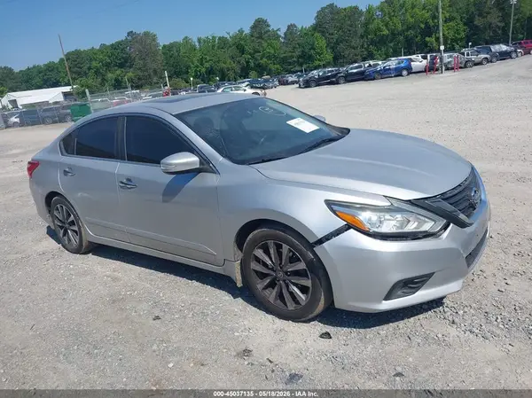 1N4AL3AP4GC177349 2016 NISSAN ALTIMA - Image 1