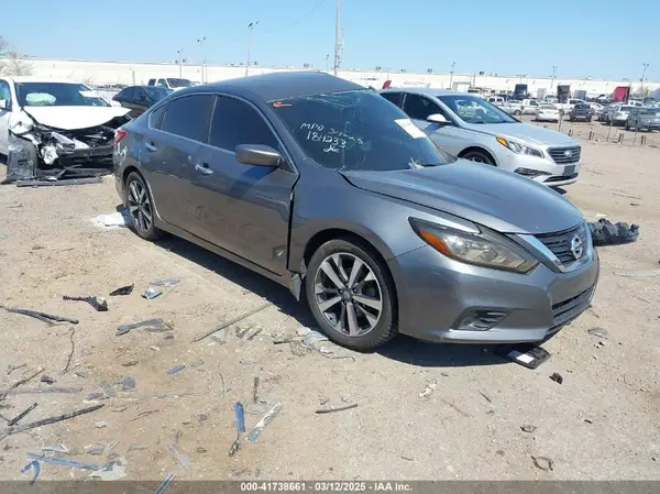 1N4AL3AP4GC177982 2016 NISSAN ALTIMA - Image 1