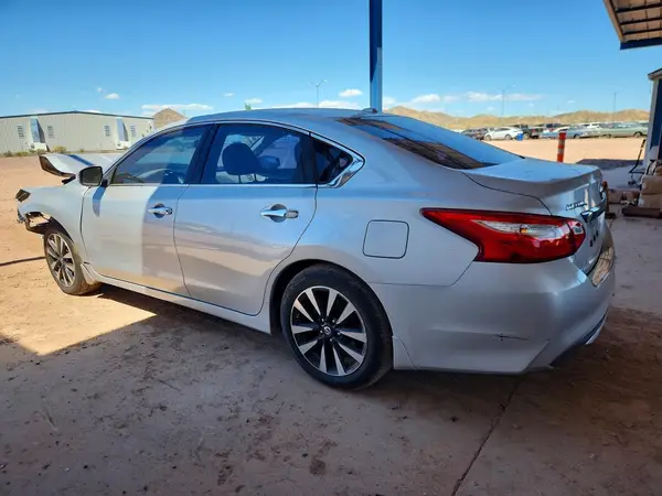 1N4AL3AP4GC181207 2016 NISSAN ALTIMA - Image 2