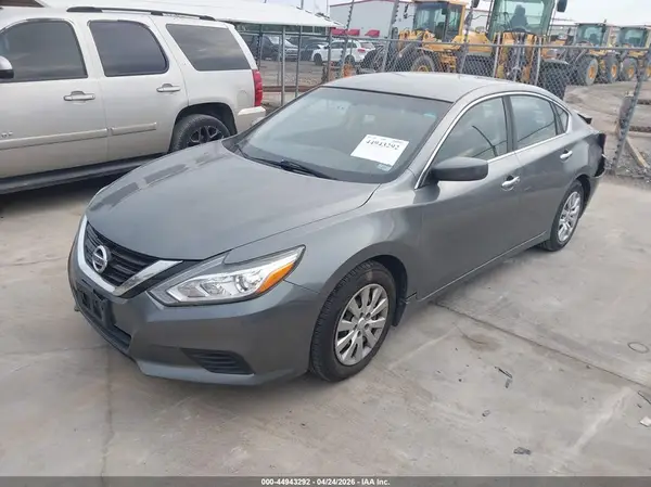 1N4AL3AP4GC183930 2016 NISSAN ALTIMA - Image 2