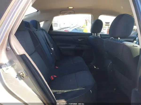 1N4AL3AP4GC190635 2016 NISSAN ALTIMA - Image 8