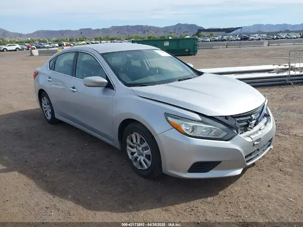 1N4AL3AP4GC201259 2016 NISSAN ALTIMA - Image 1